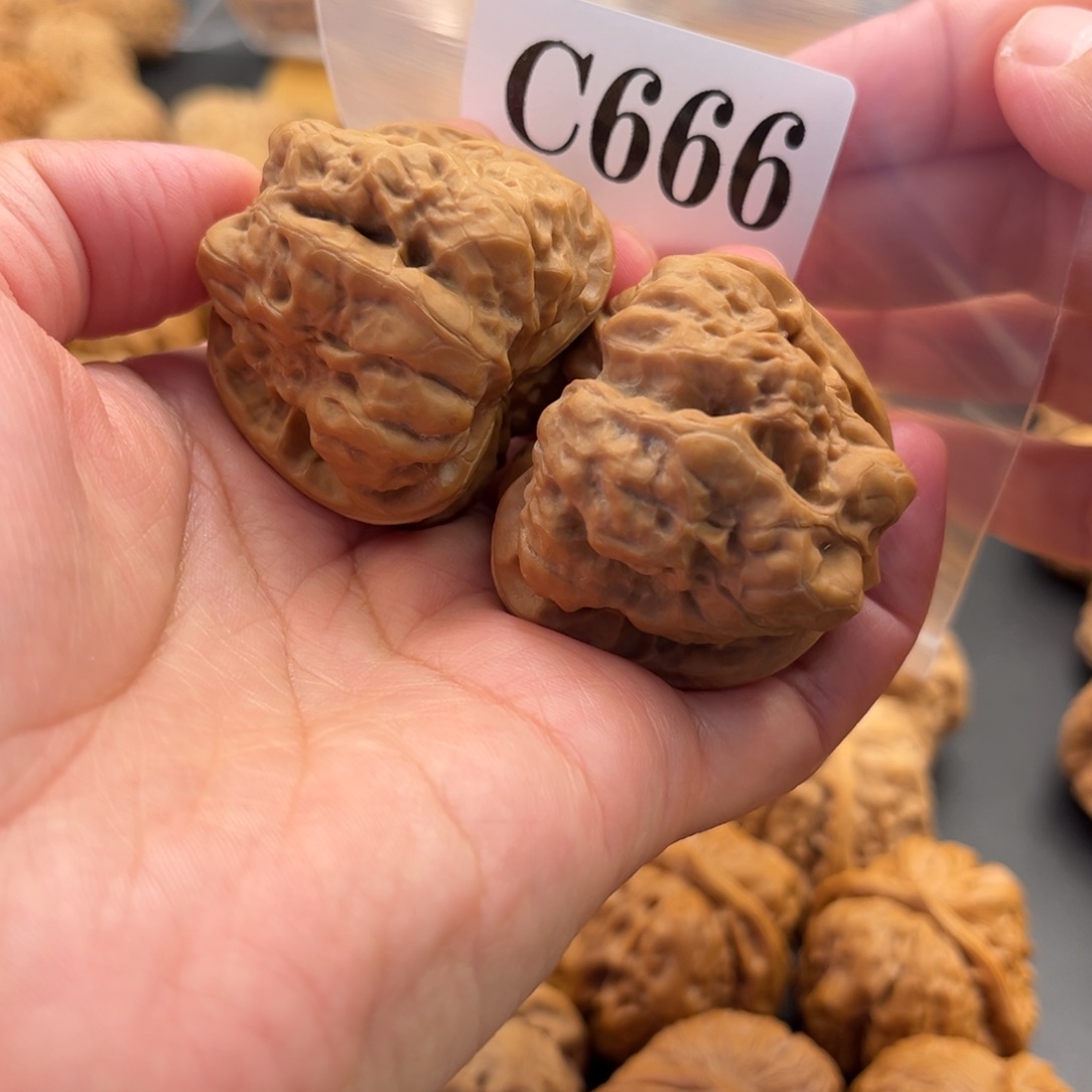 文玩核桃把件蛙蛙精品41肚42