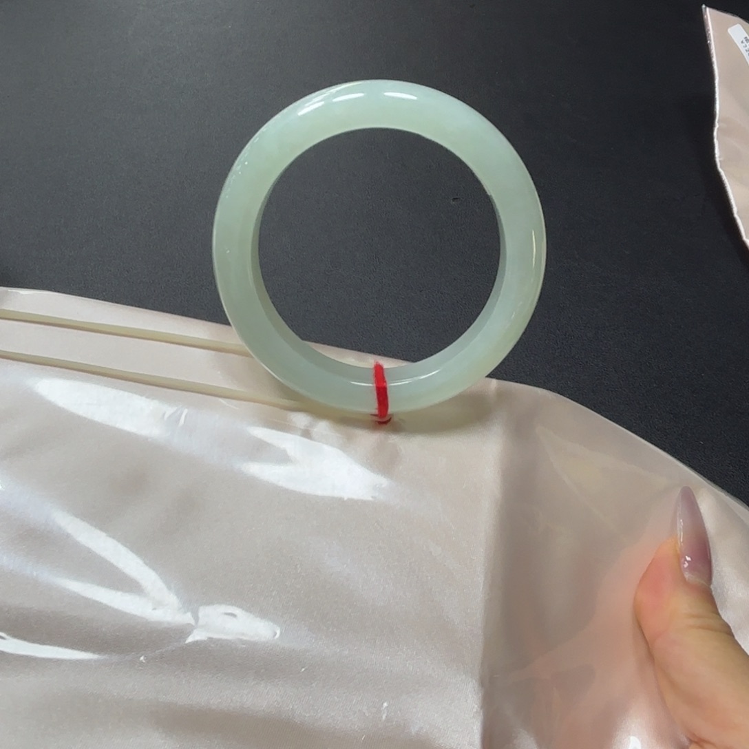 翡翠未镶嵌手镯翡翠手镯