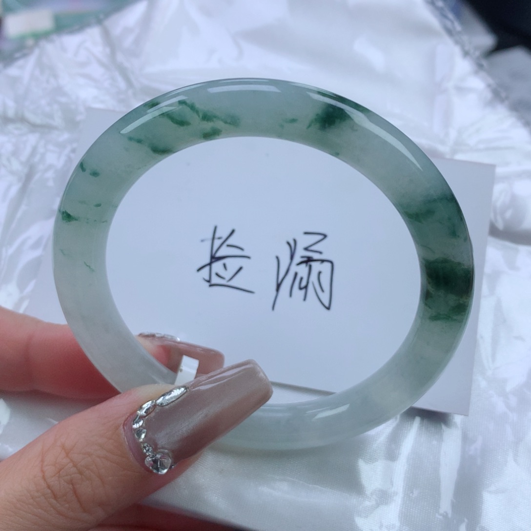 翡翠手镯未镶嵌53.4圆条