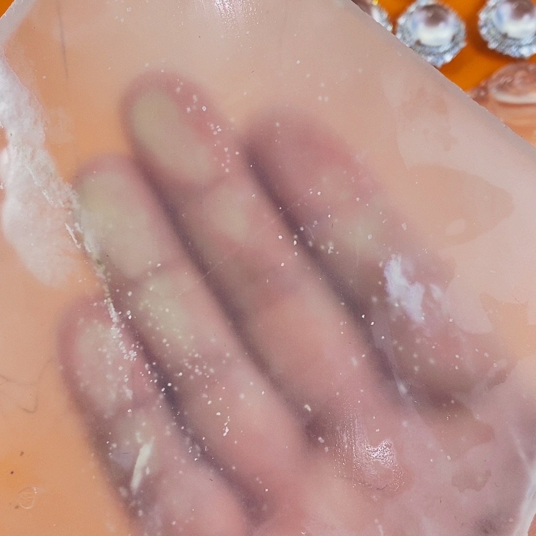 大***生石英质玉未镶嵌吊坠(不含链)