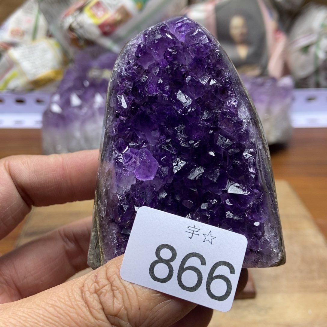 紫晶天然水晶摆件未镶嵌