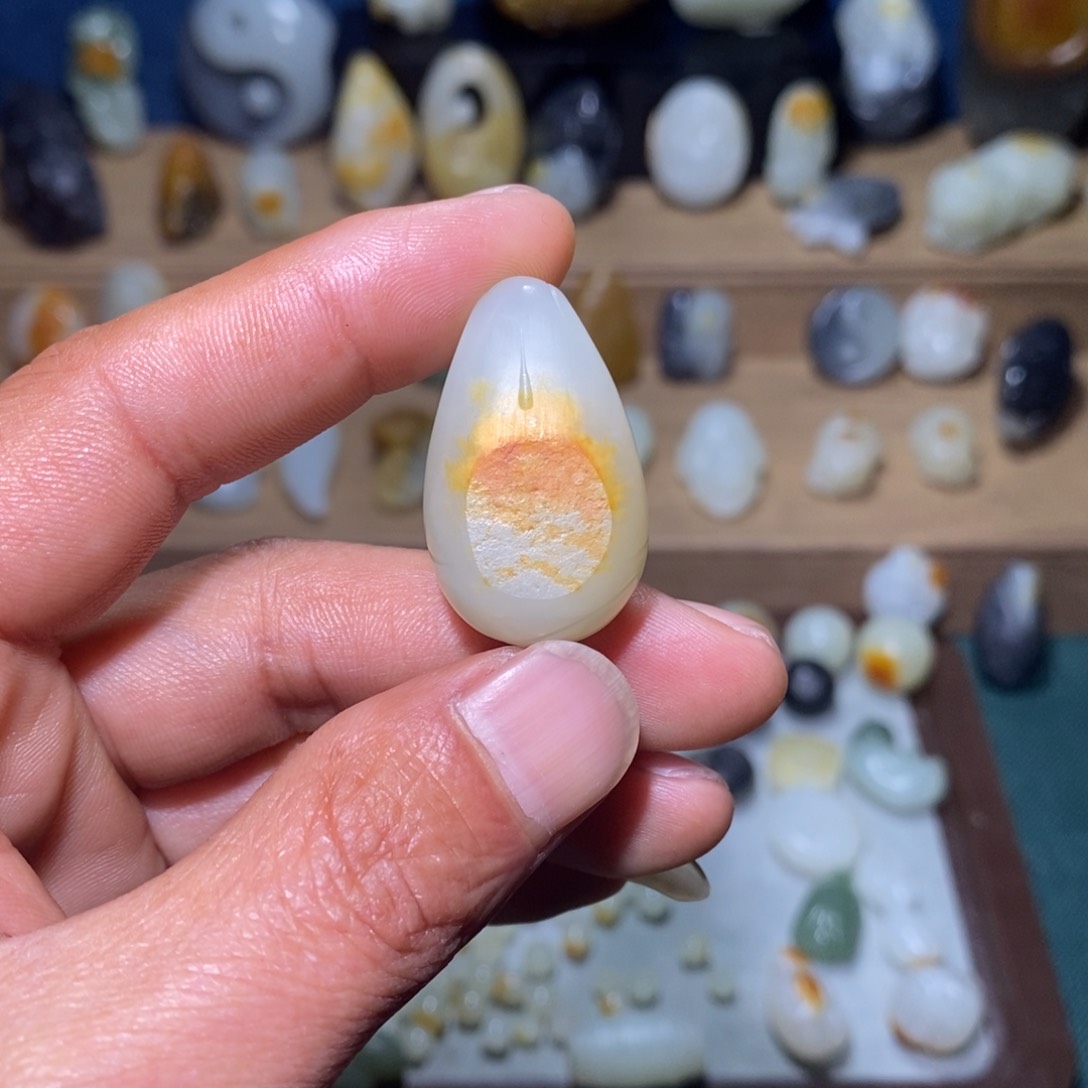 和田玉吊坠(不含链)未镶嵌