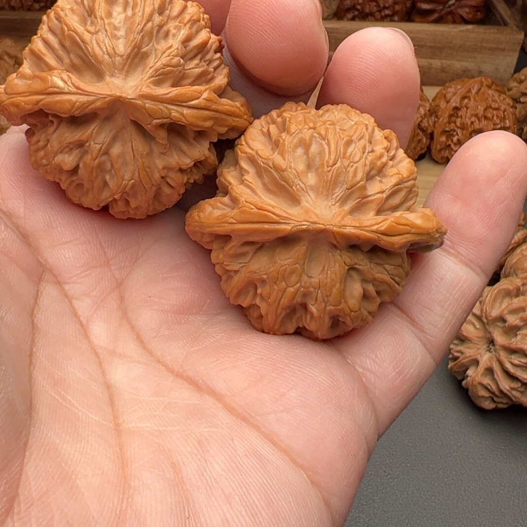 H***／把件文玩核桃宫灯