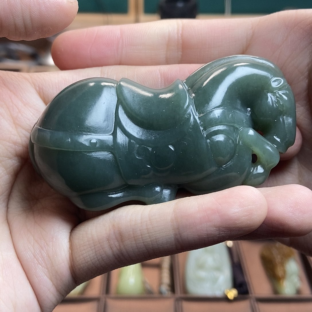 和田玉（糖玉）颈饰未镶嵌