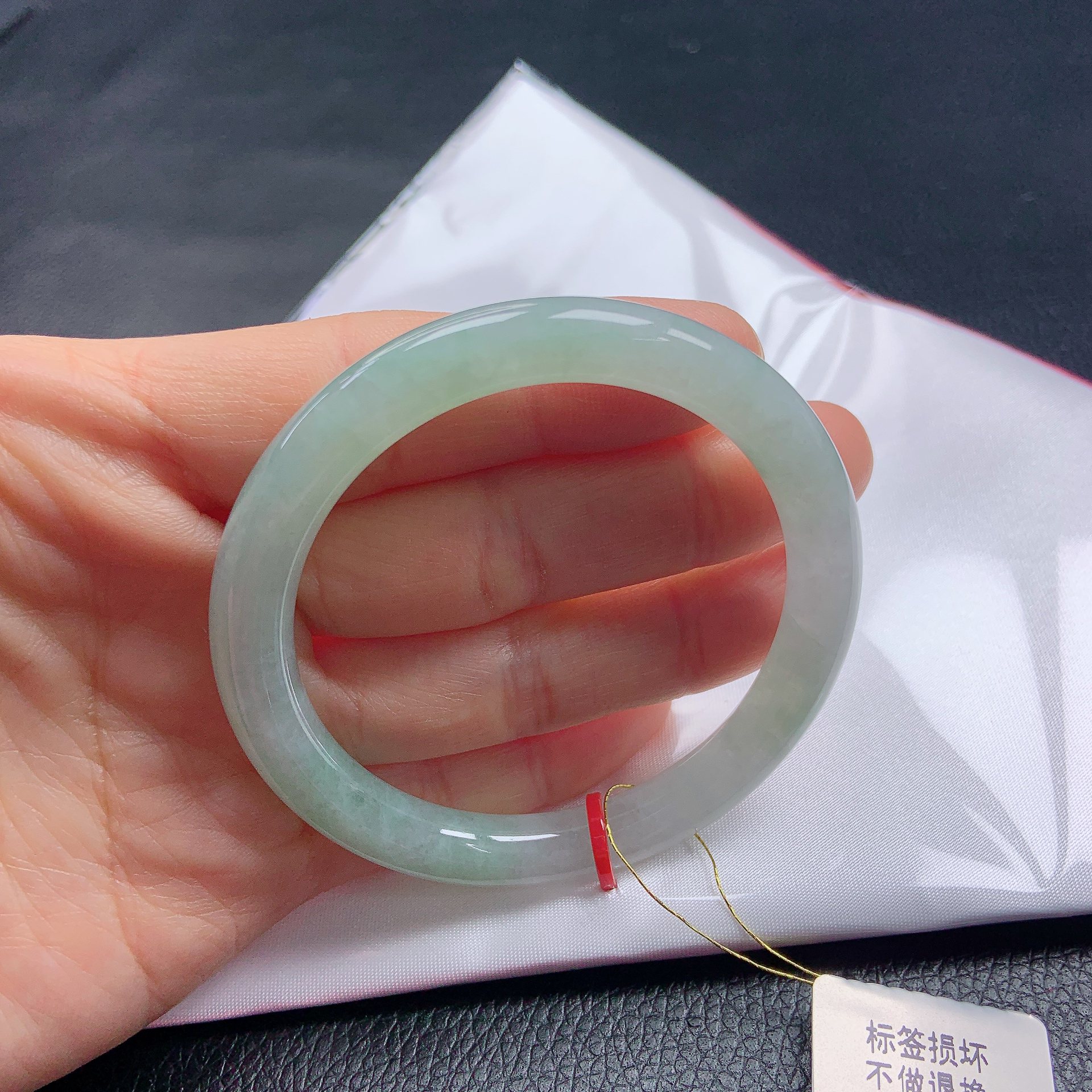 53➕圈口冰种带绿清爽翡翠（圆镯）缅甸天然a货女款时尚细圆条飘绿