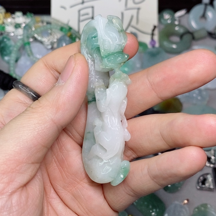 翡翠吊坠(不含链)未镶嵌