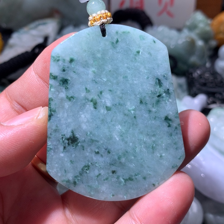 翡翠未镶嵌颈饰保真天然a货翡翠