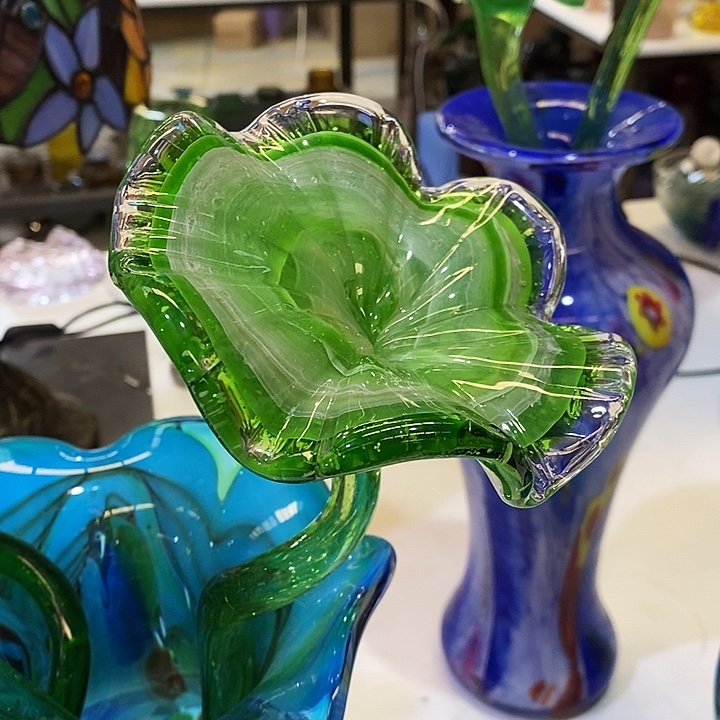 夜光叶子高45厘米宽12厘米