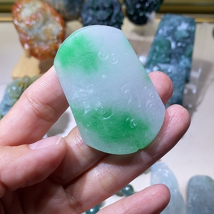 定制翡翠未镶嵌翡翠