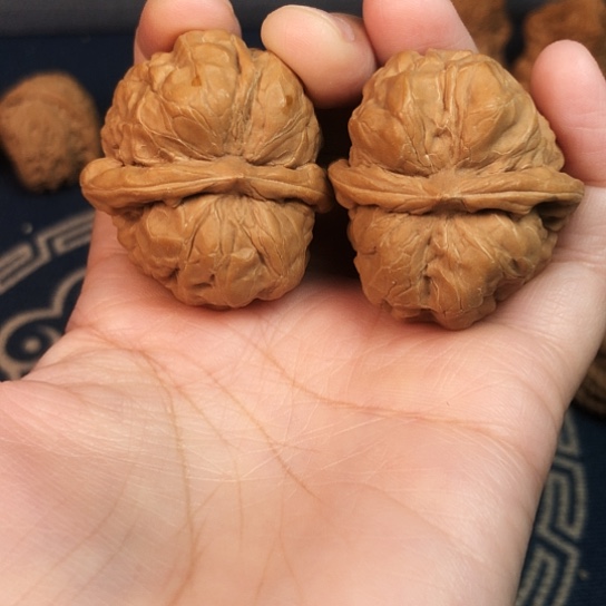 文玩核桃把件蛤蟆头核桃