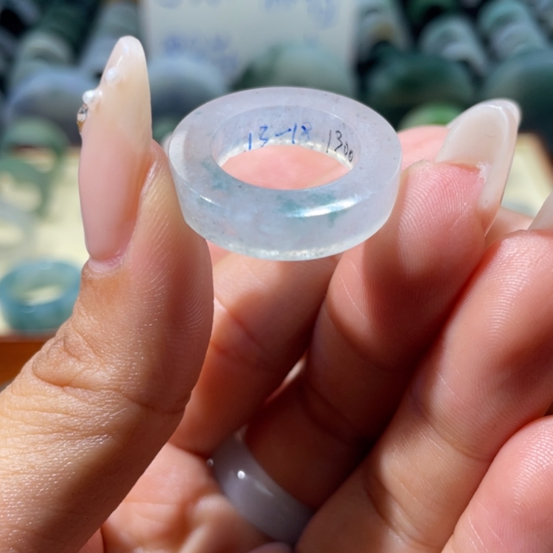 定制翡翠未镶嵌天然翡翠13-18圈