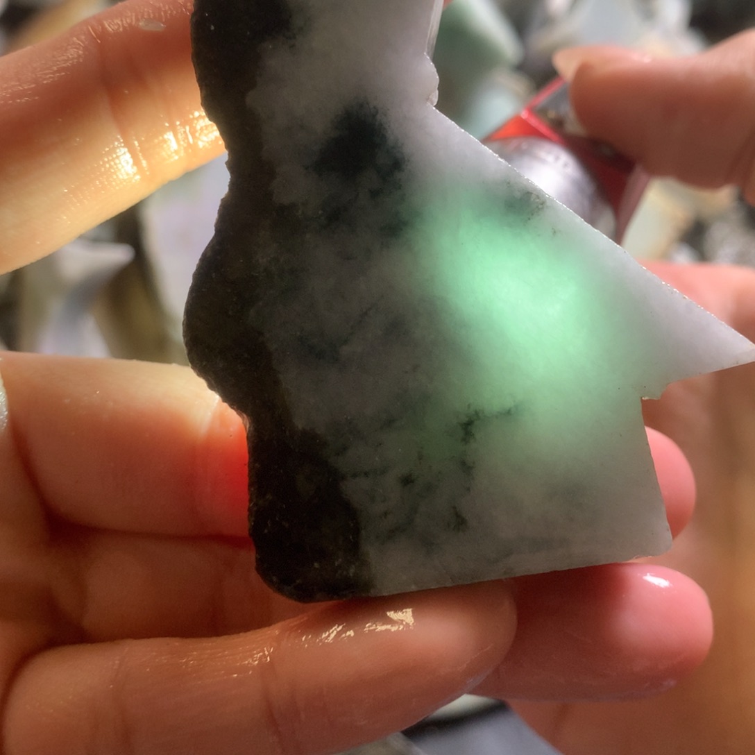 翡翠颈饰未镶嵌缅甸翡翠