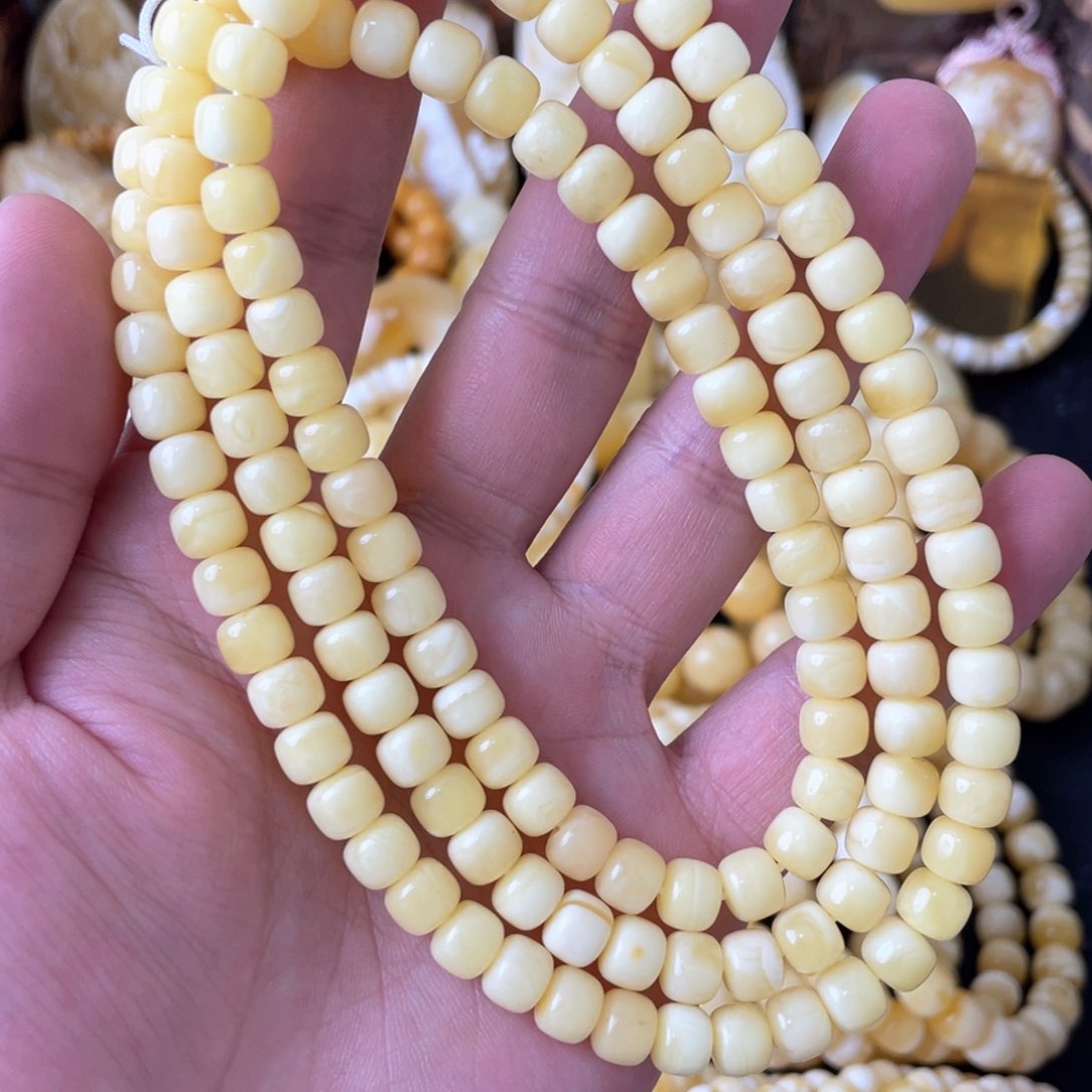 琥珀项链未镶嵌7+俄料妖白花蜡精工老型108