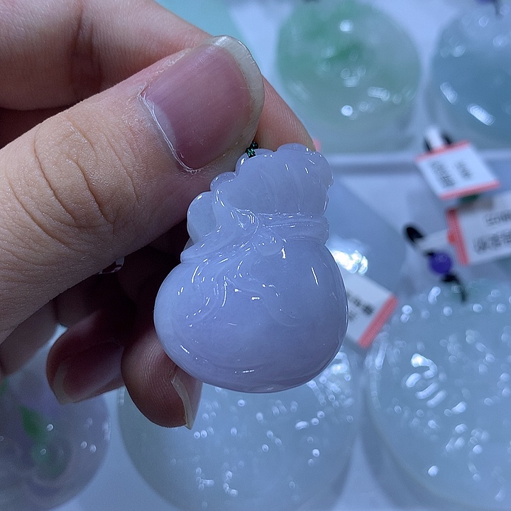 翡翠未镶嵌颈饰天然翡翠A货吊坠