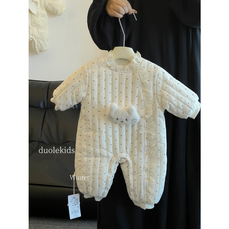 冬上新宝宝爱心立体猫咪玩偶蕾丝花边连体棉服