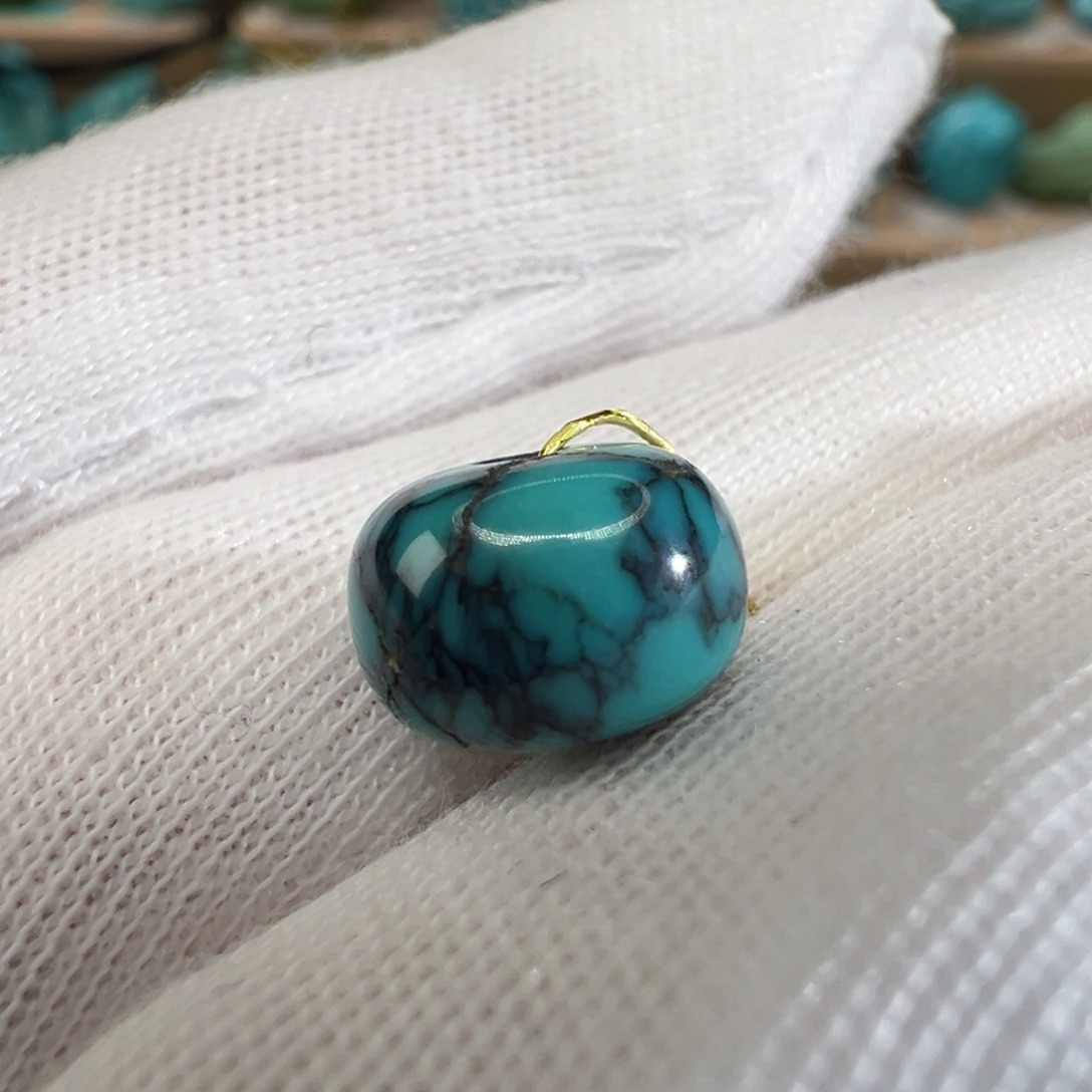 绿松石配饰未镶嵌