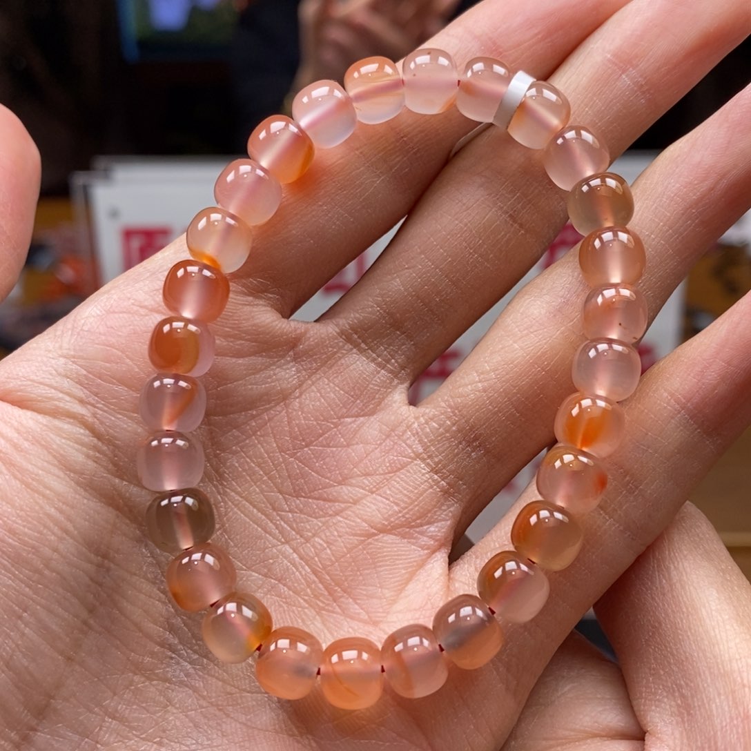 南红玛瑙串未镶嵌7.6➕冰飘