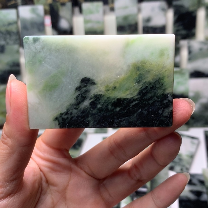 独山玉颈饰未镶嵌