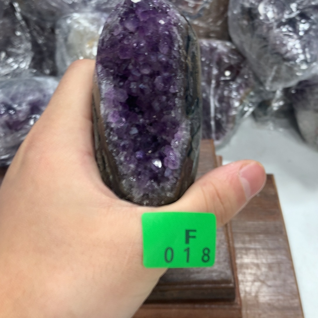 水晶大型摆件（非配饰）未镶嵌