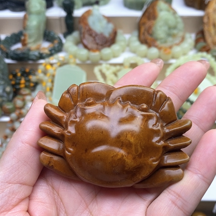 透闪石质玉未镶嵌把件