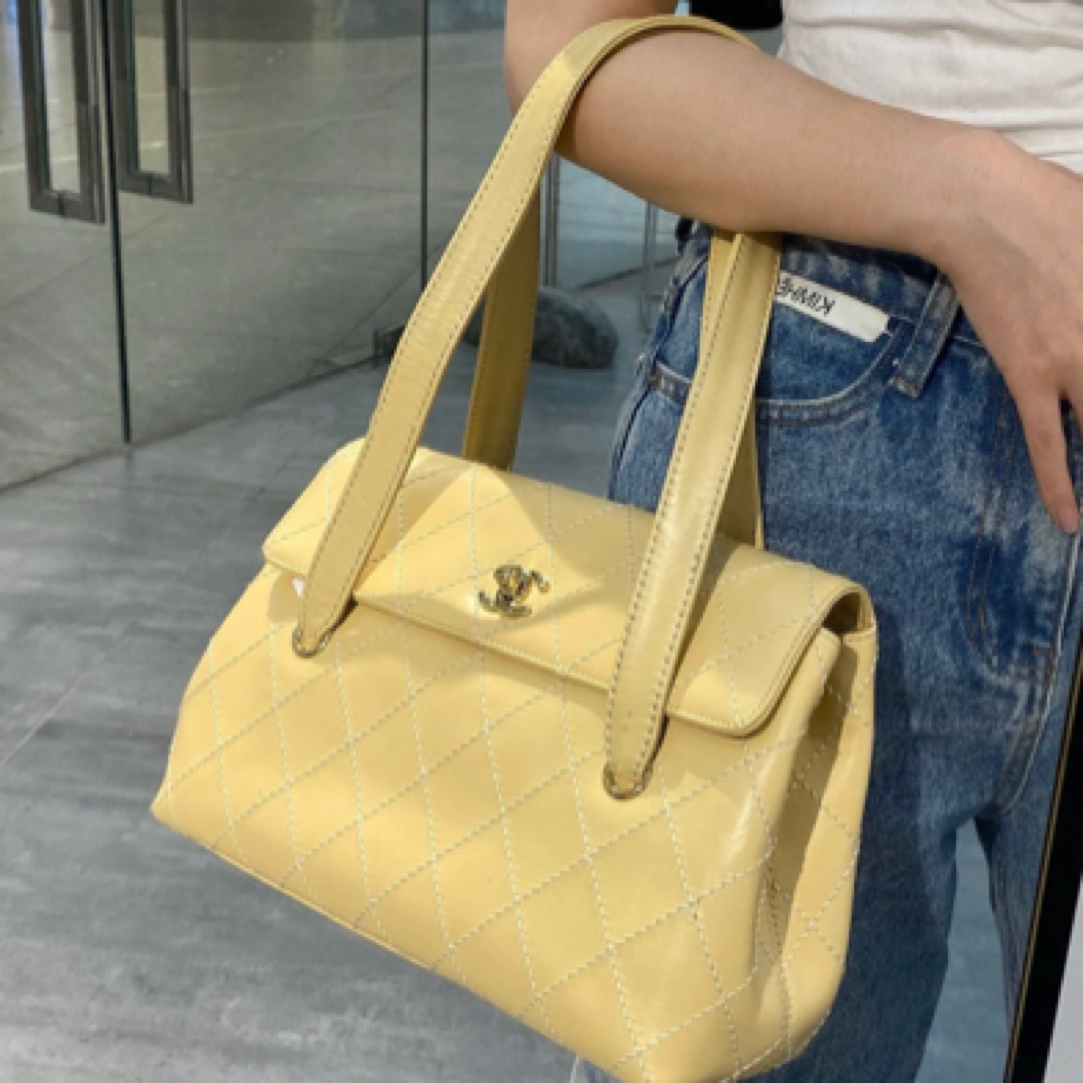 95新 Chanel/香奈儿 奶黄色外缝线手提包浅奶茶色单肩包经典女士