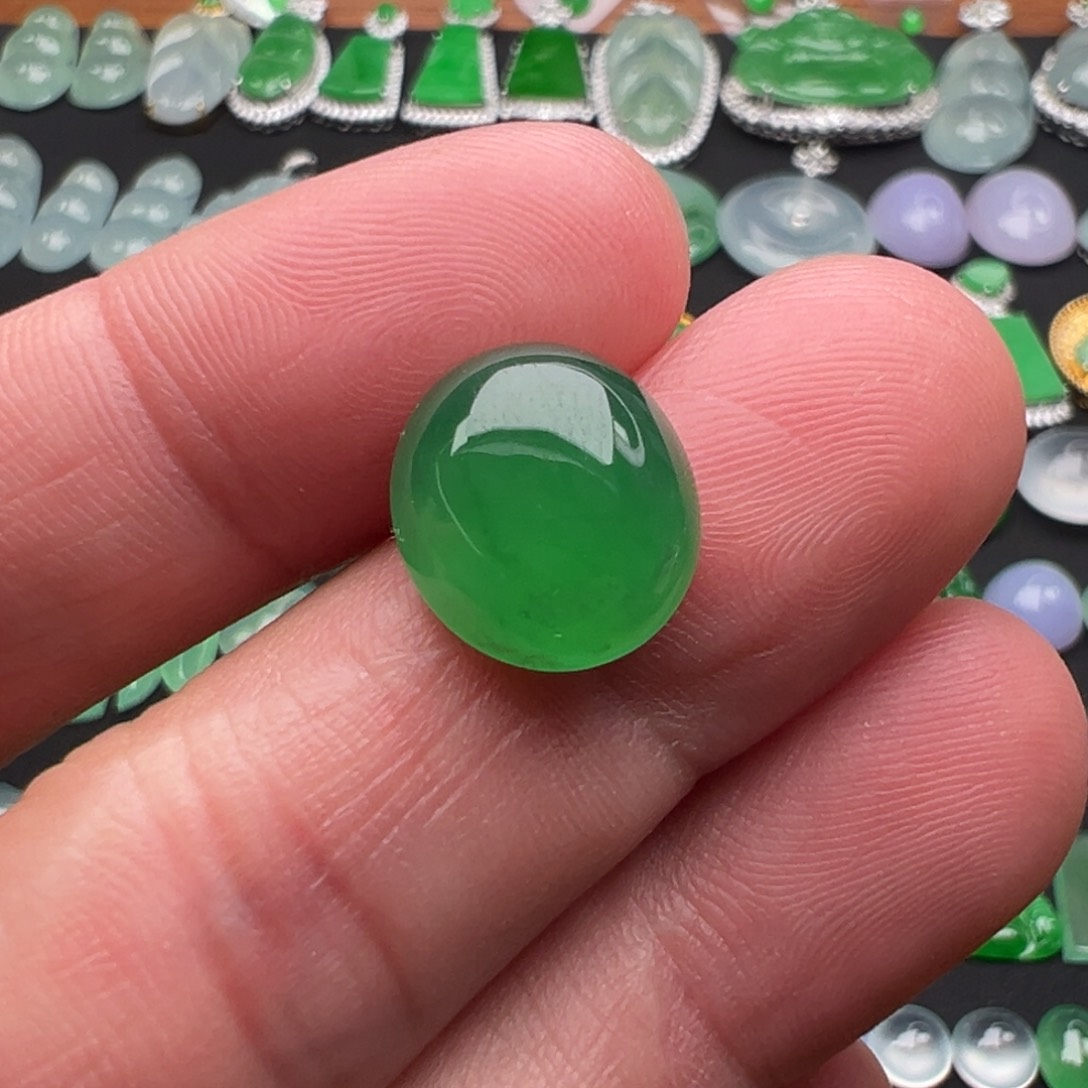 翡翠颈饰未镶嵌喻**智蛋面13.2