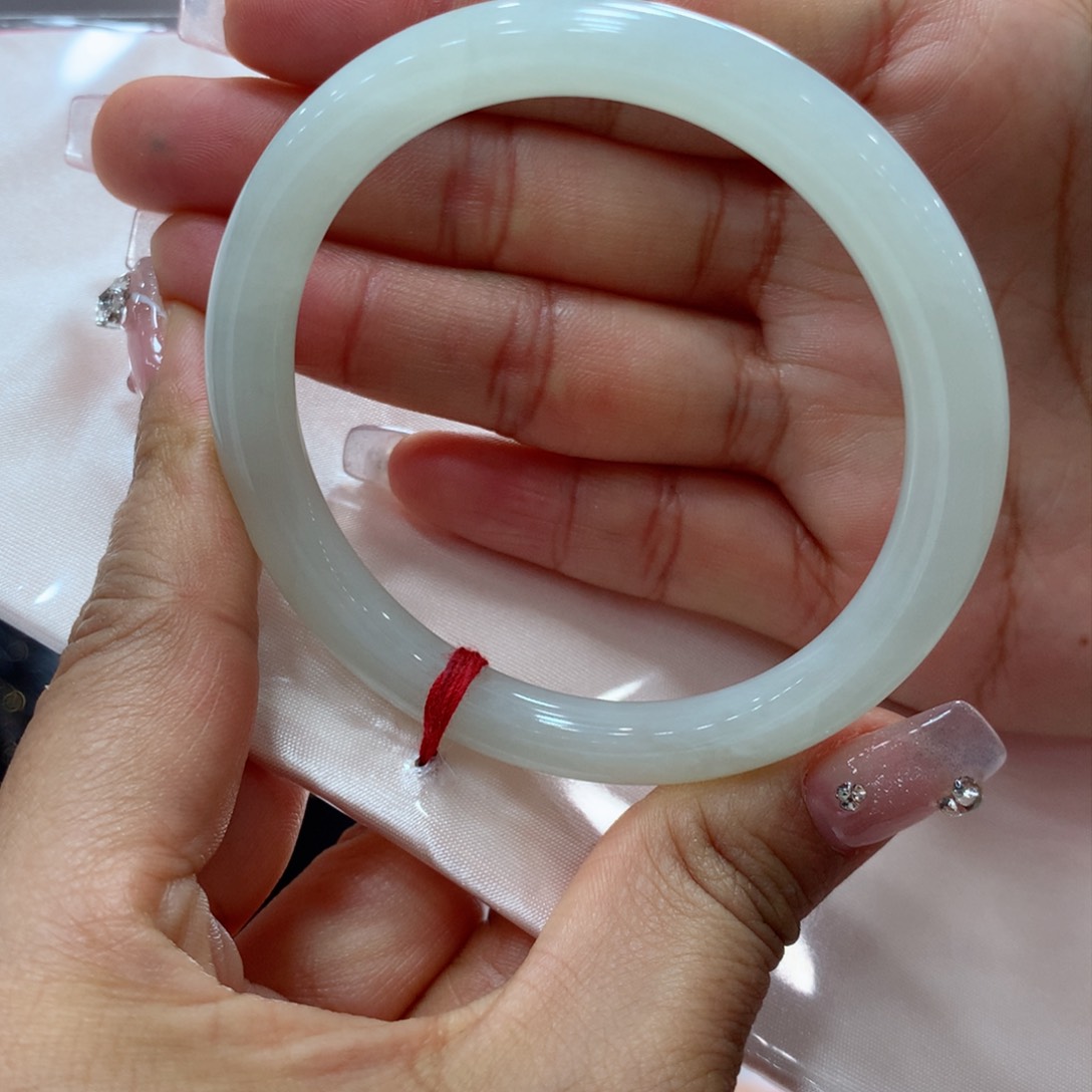 翡翠手镯未镶嵌买断