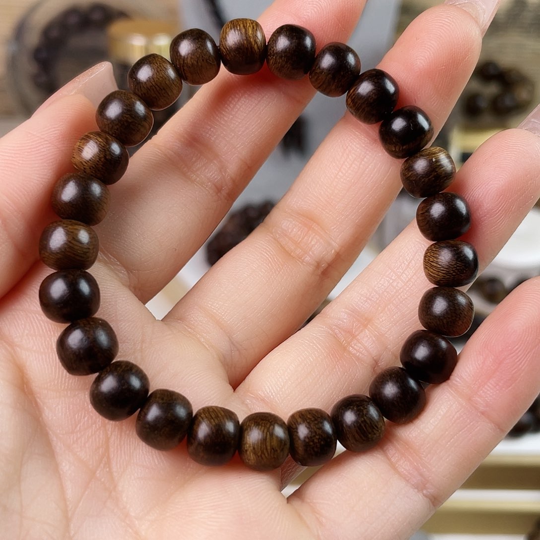 沉香手串顺化紫棋玉化老料樱子满瘤疤0.8