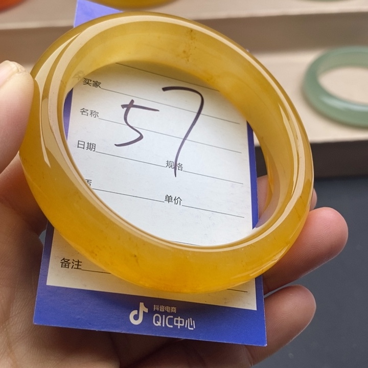 石英质玉未镶嵌手镯