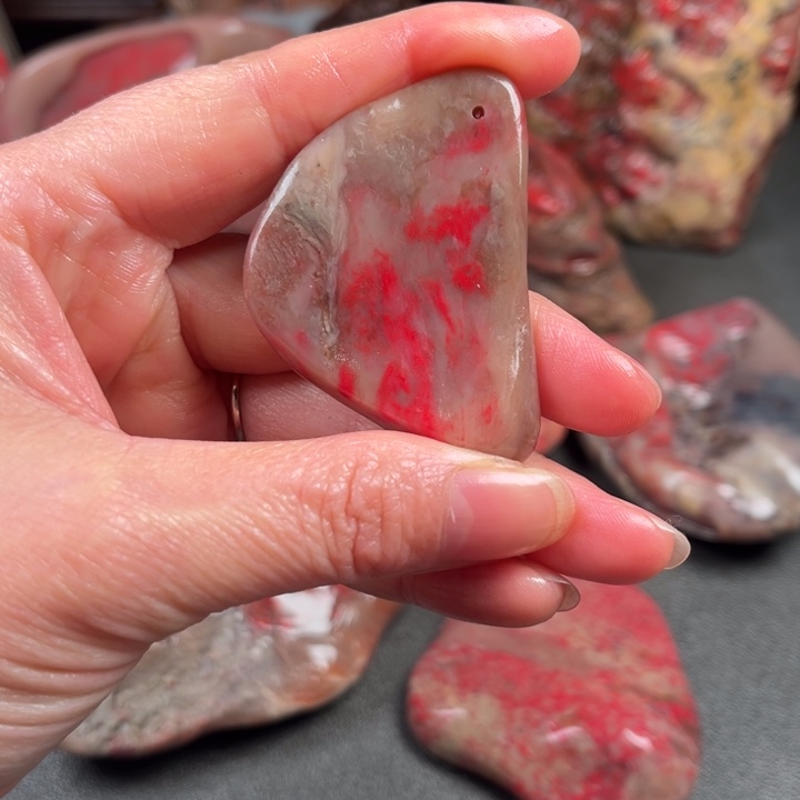 昌化鸡血石昌化鸡血石原石