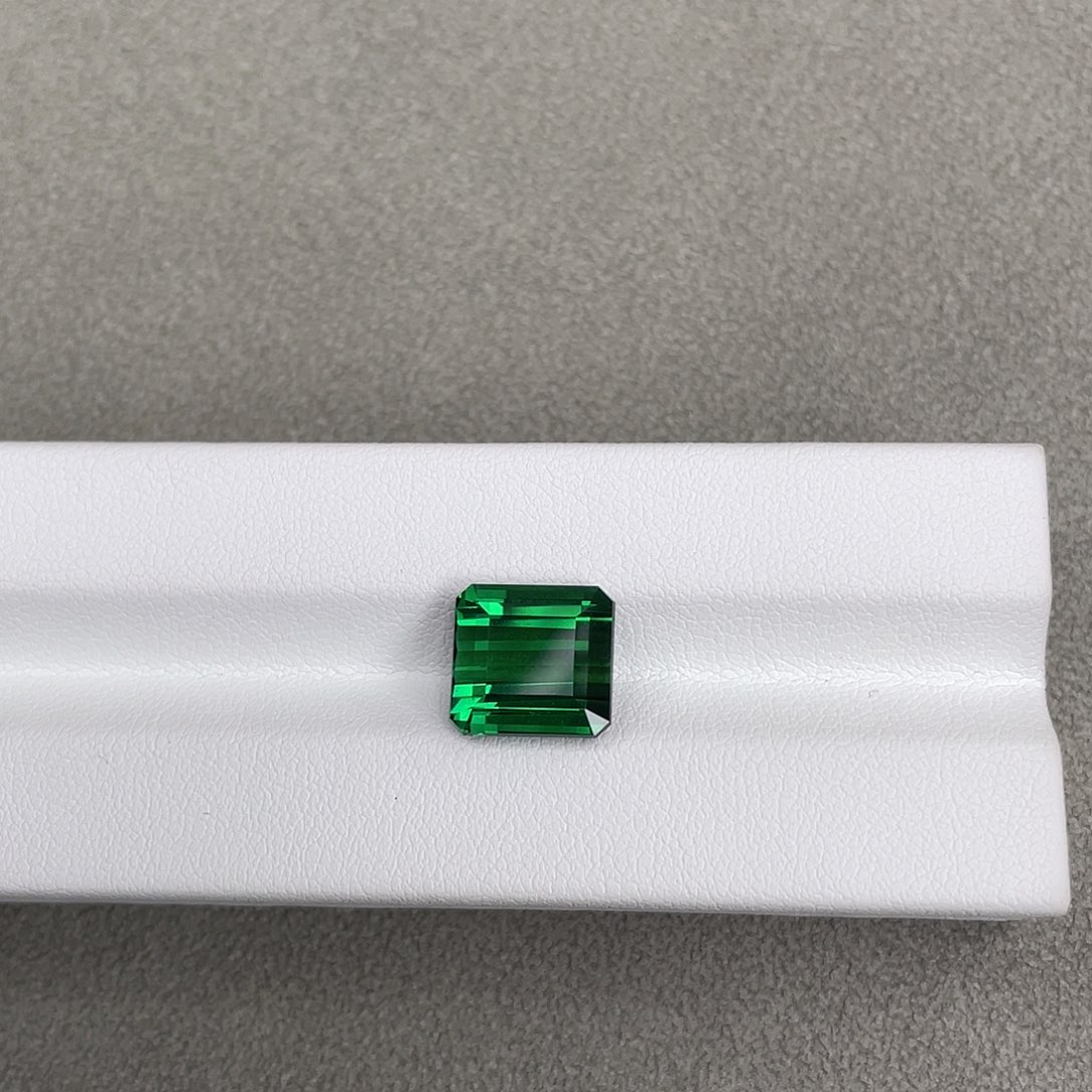 碧玺珠宝半成品未镶嵌6.9ct
