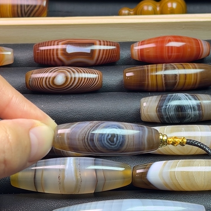 梵***道玛瑙/玉髓未镶嵌颈饰