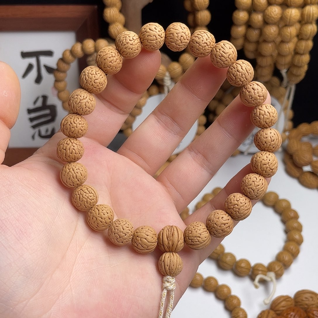 手串桃核11+龙鳞纹肥脐 