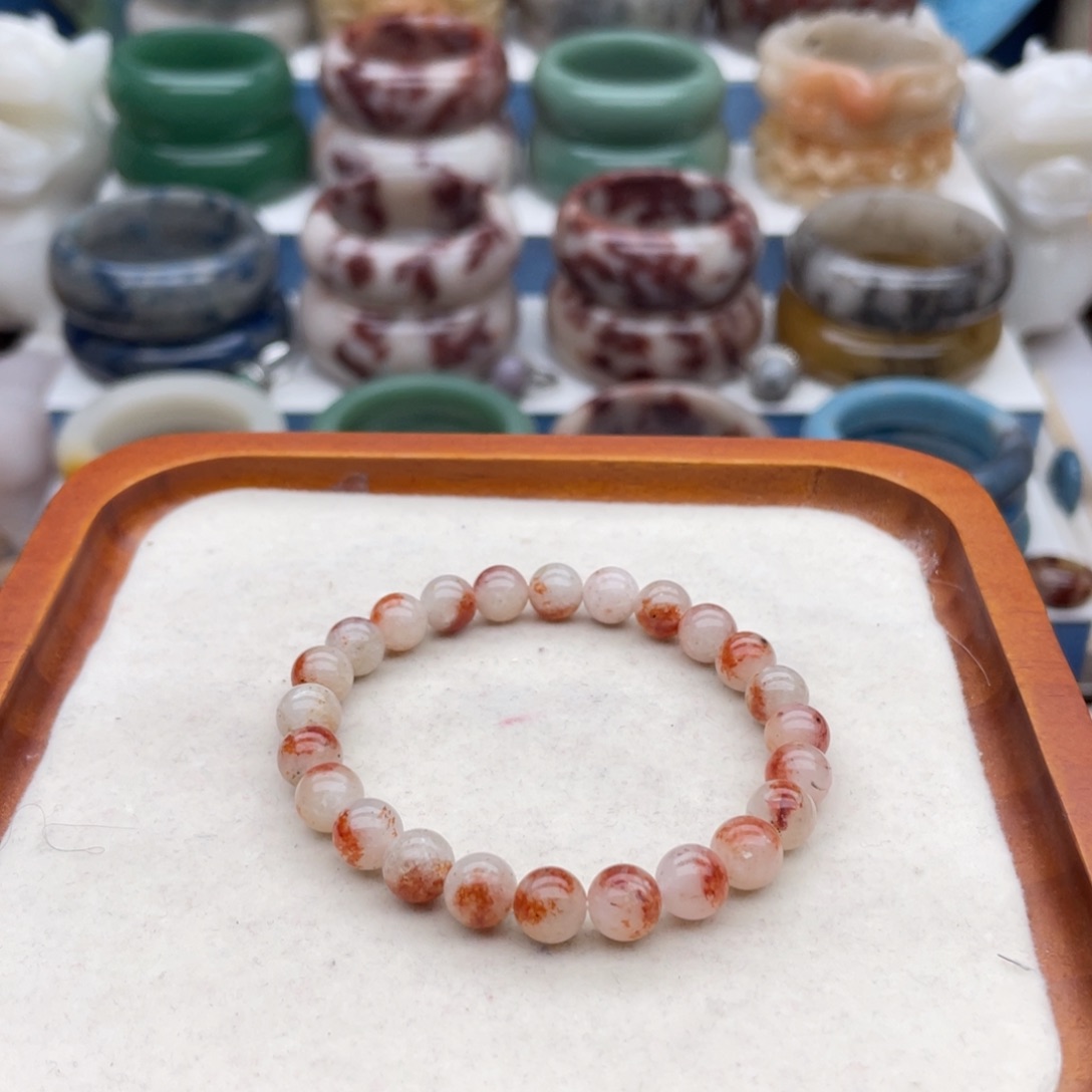 石英质玉（佘太翠）未镶嵌手镯