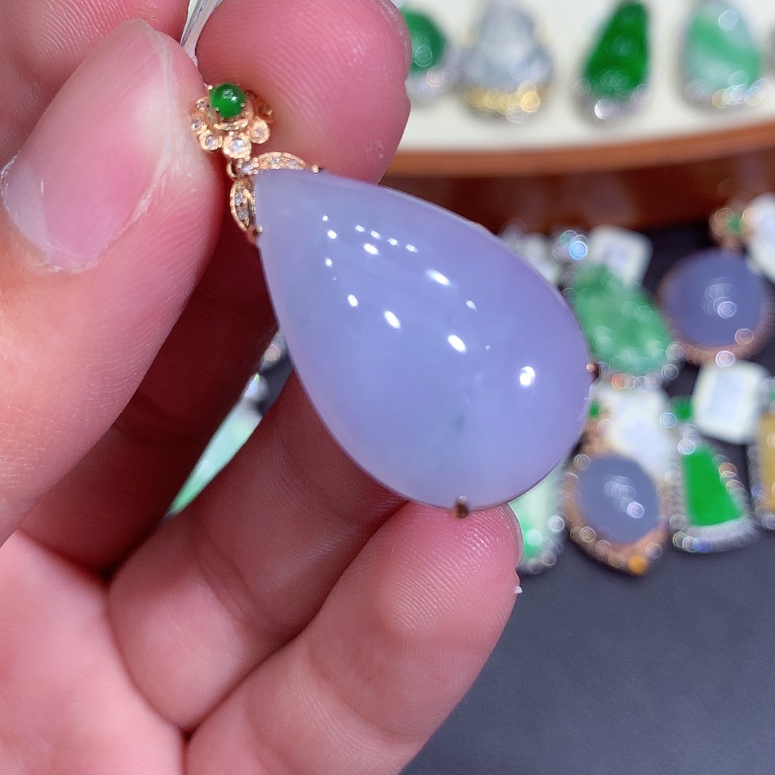 翡翠吊坠(不含链)18K金镶嵌