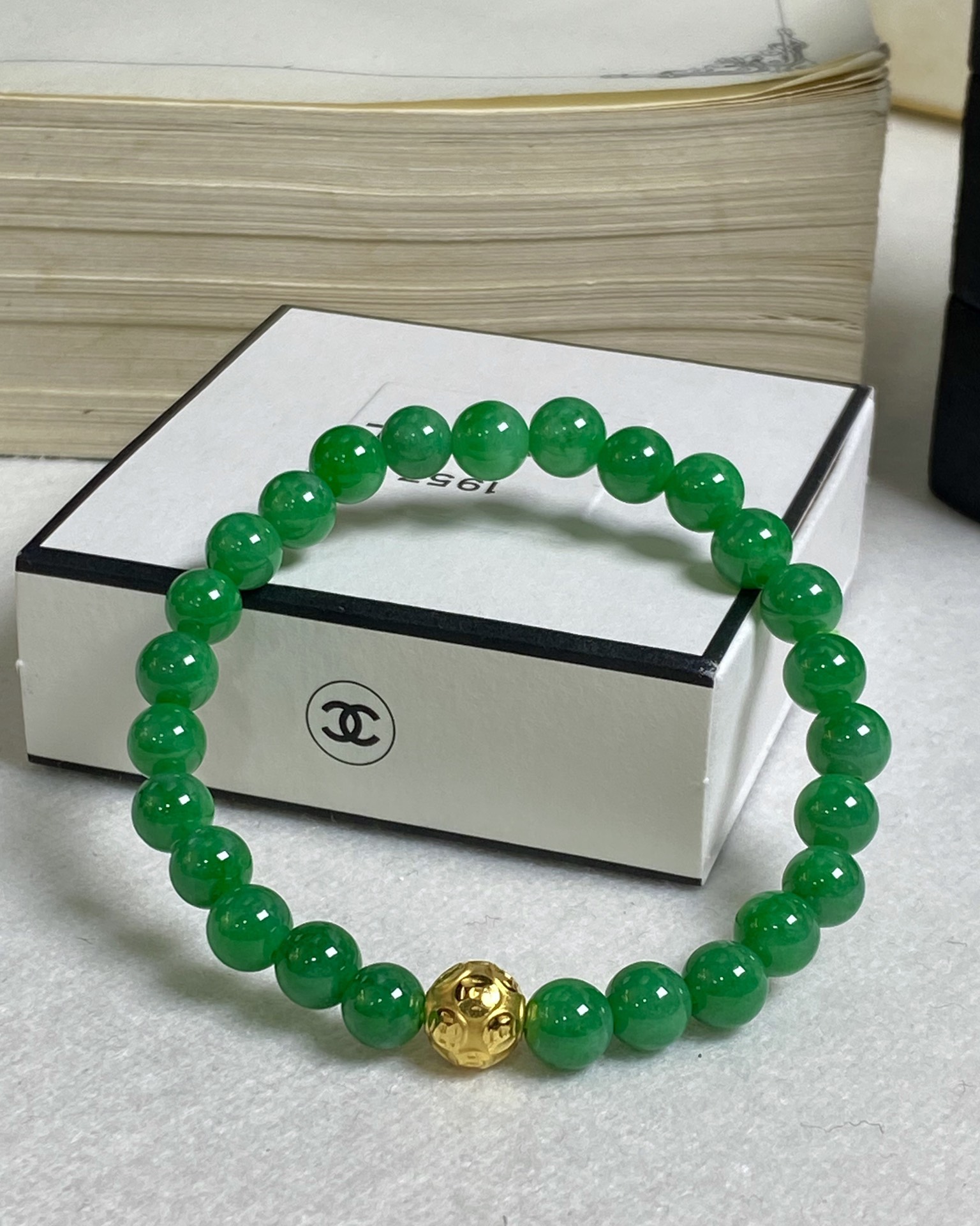 翡翠辣绿手串搭配足金圆珠手串 尺寸6.9mm-7mm
