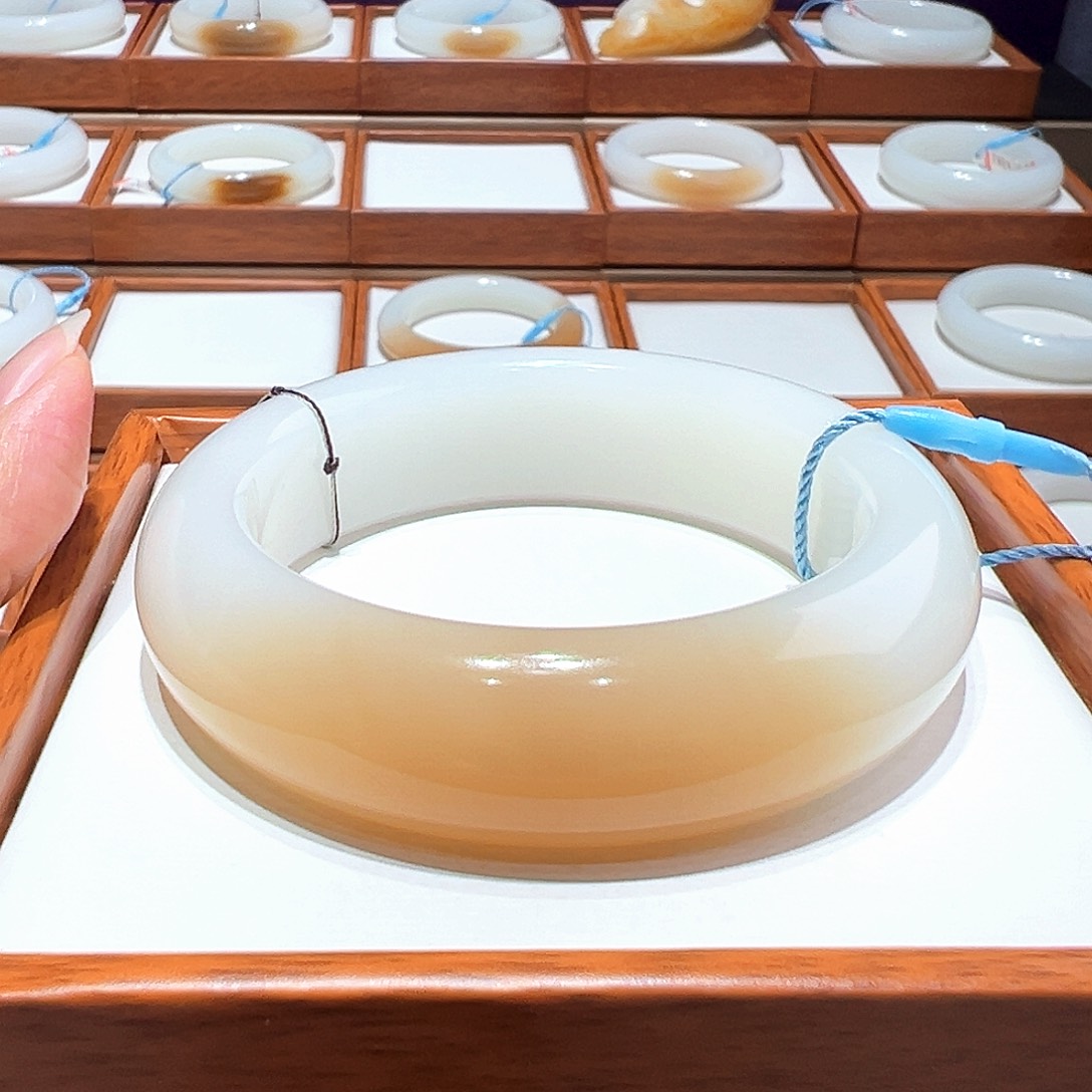 和田玉手镯54/55未镶嵌