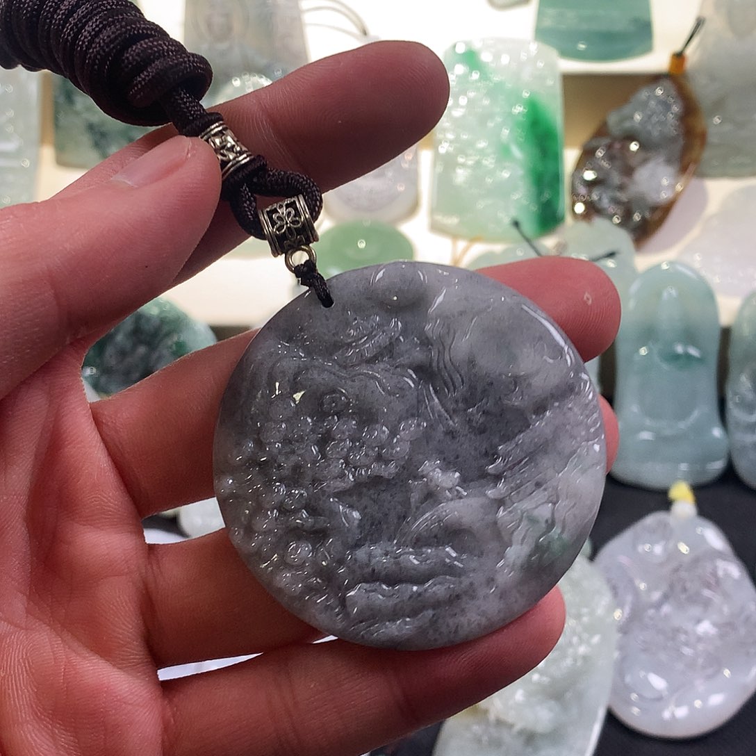 翡翠未镶嵌颈饰翡翠