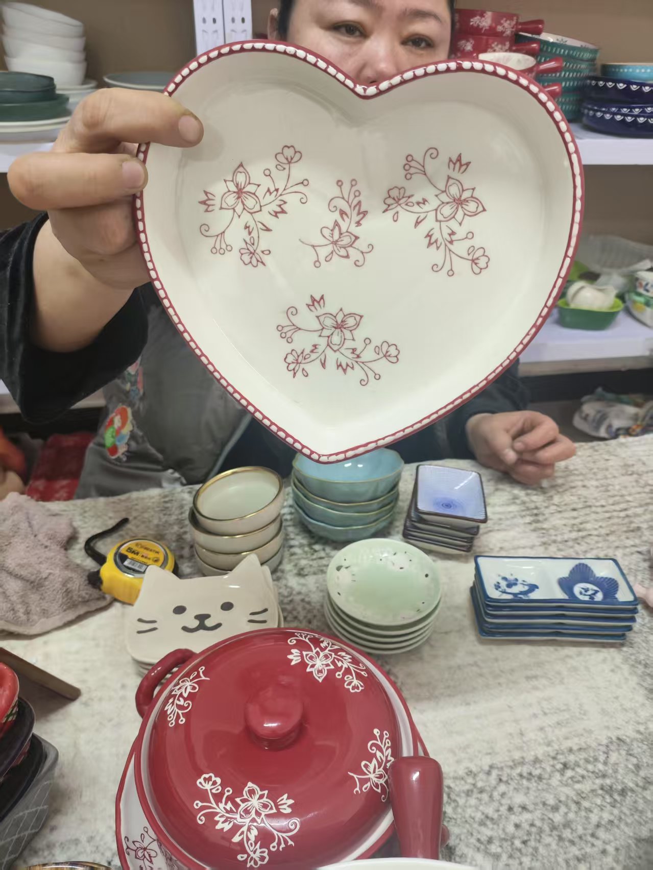 【亿佳臻选】酒红桃心盘子