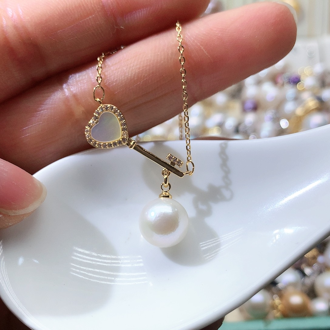 淡水珍珠颈饰合金