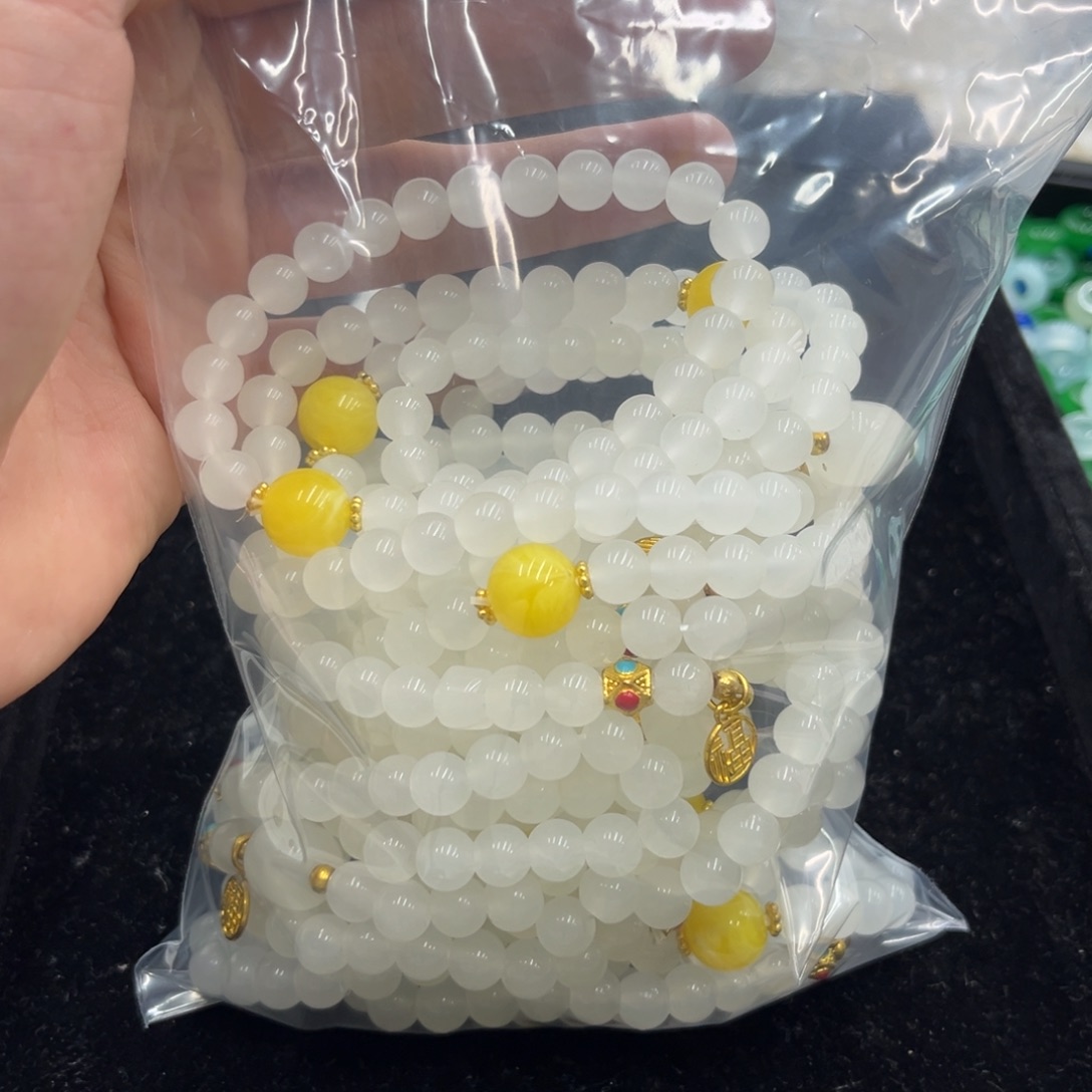 泥***家玛瑙/玉髓未镶嵌颈饰