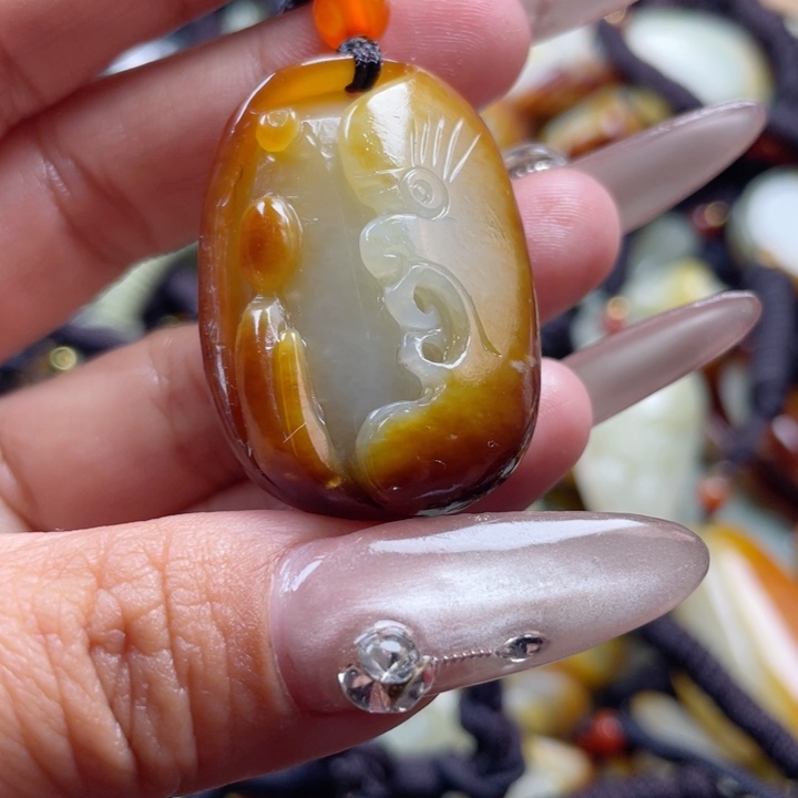 和田玉颈饰未镶嵌