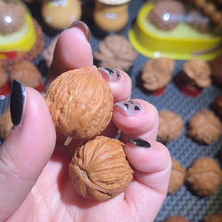 秋子小手捻全品无修