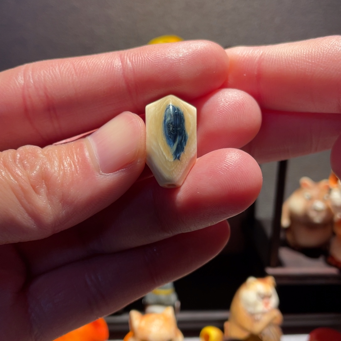 恩***斯木方颜竹木艺术把件