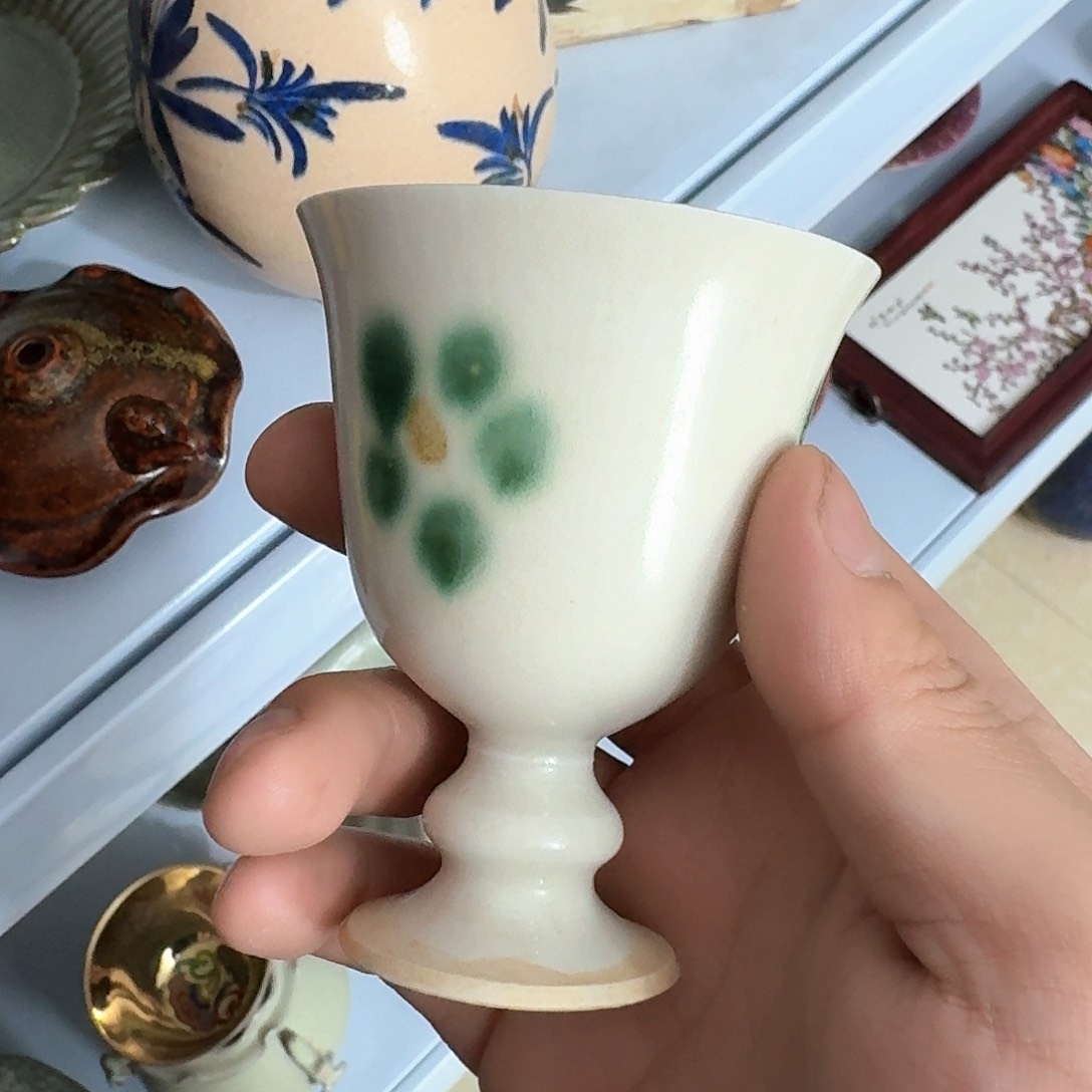 瓷片还有一个尴尬尴尬哈哈哈尴尬尴尬