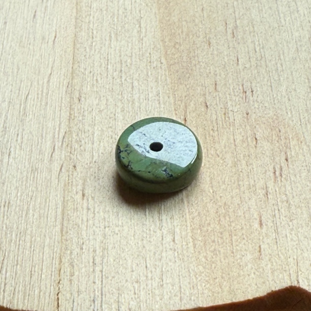 65原矿无优化绿松石高瓷瓷釉玉化老油绿直切隔片10.2×3.6mm保真