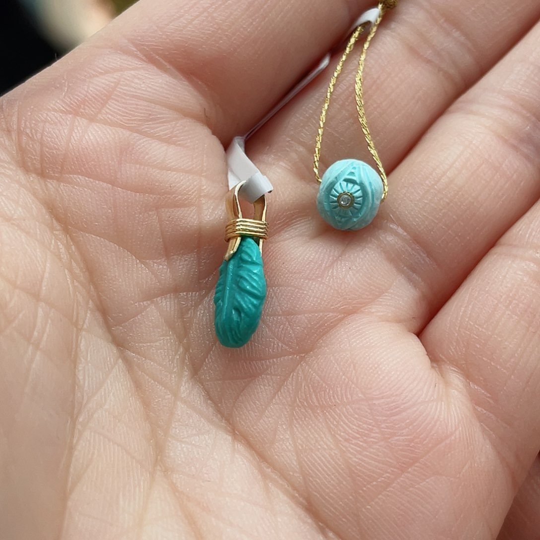 绿松石颈饰未镶嵌