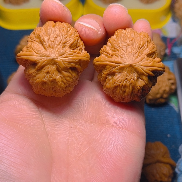 文玩核桃吊坠铁锤