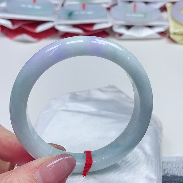 翡翠手镯未镶嵌缅甸翡翠