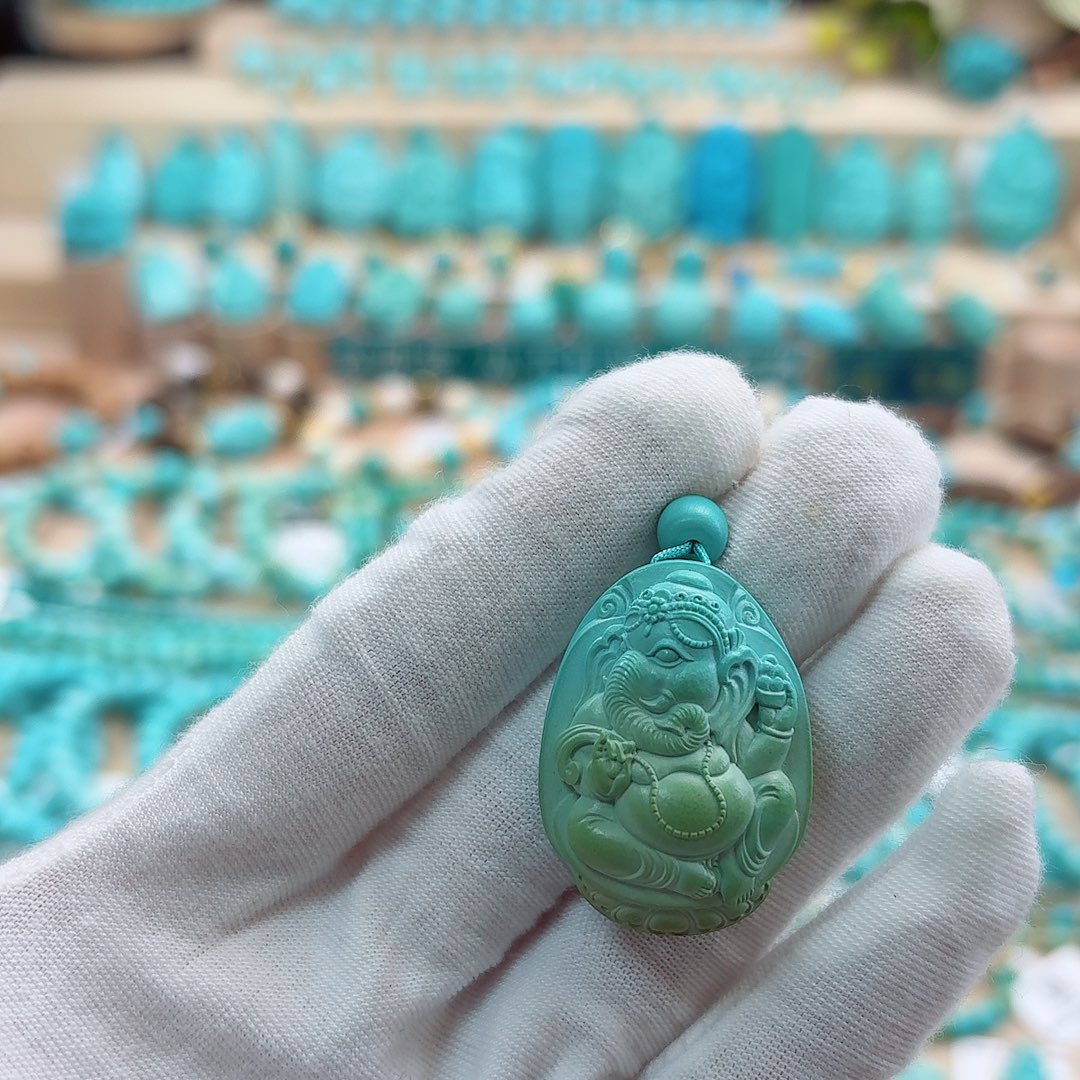 绿松石未镶嵌珠宝奇石